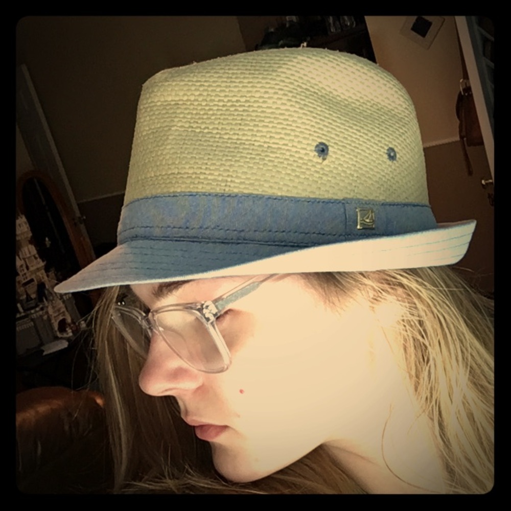 Sperry hat